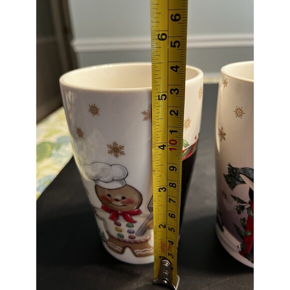 Pair of Lenox Gingerbread & Penguin 14oz Mugs Heat Changing - Picture 4 of 15